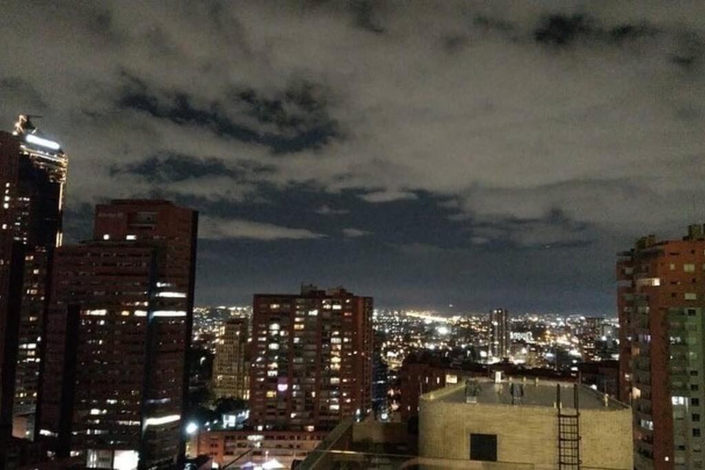 Acogedor Loft En Centro Internacional De Bogota Apartment Exterior foto